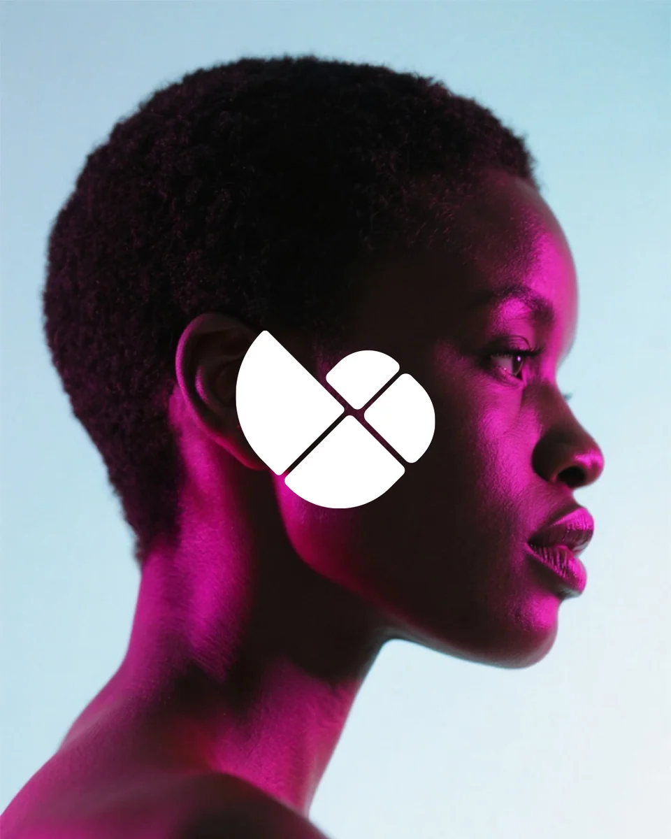 Logo & visual identity — Portrait and symbol